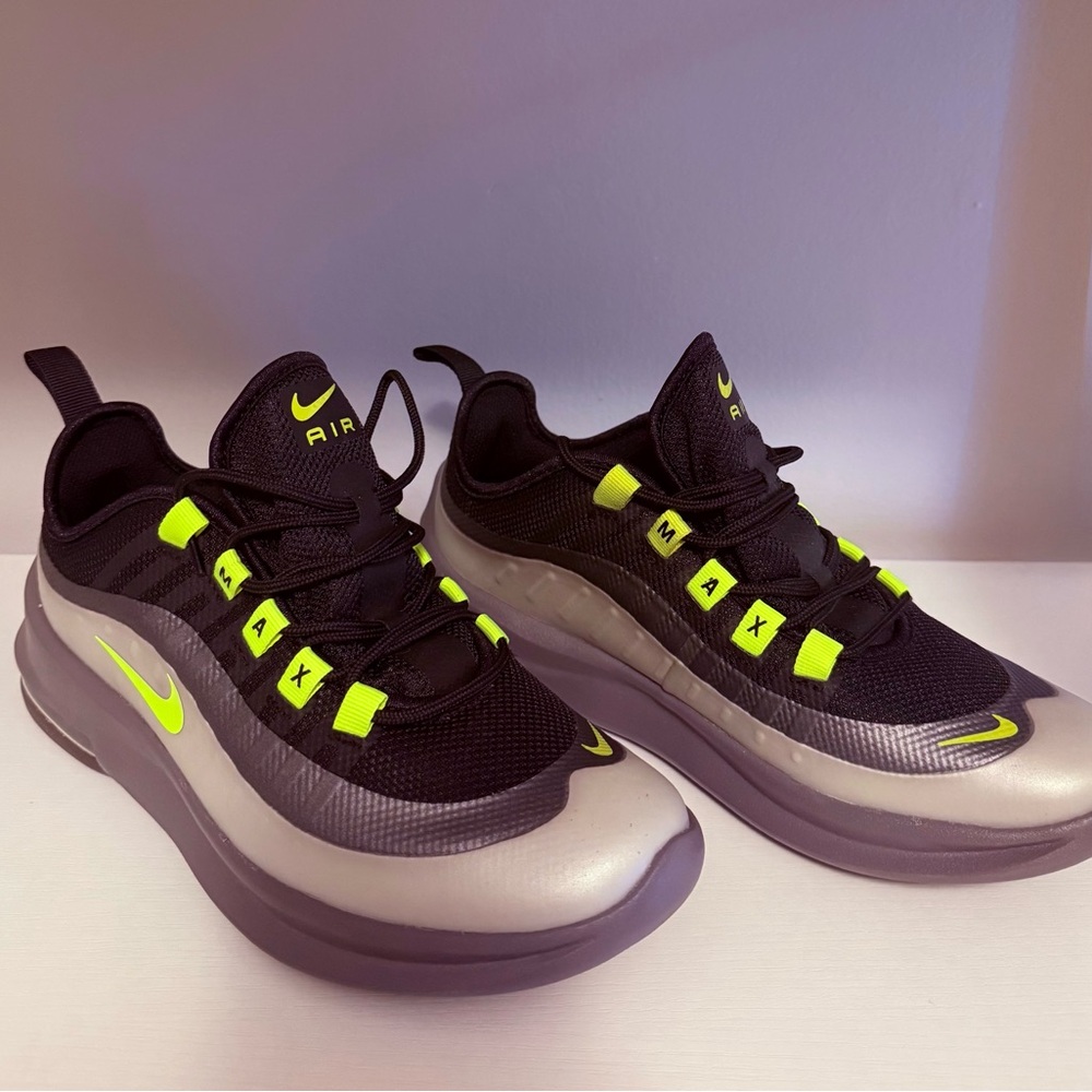Nike Air Max Axis GS sneakers in a black, grey, and volt colorway